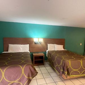 Queen Room Two Queen Beds